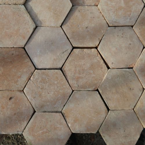 Lot De 270 Tommettes Hexagonales Anciennes – Terre Cuite 16 Cm – Fin XIXe – Aspect Rustique