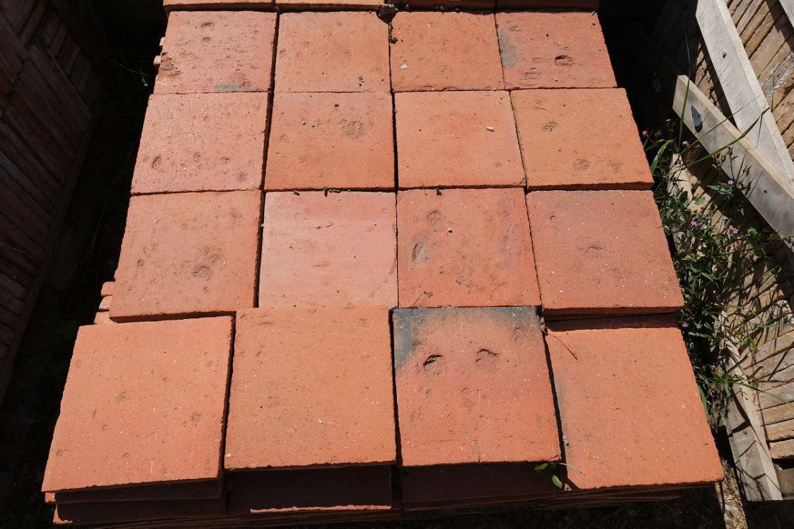 Terres cuites anciennes rectangles - mallon feuillet ancien XVIIIe XIXe