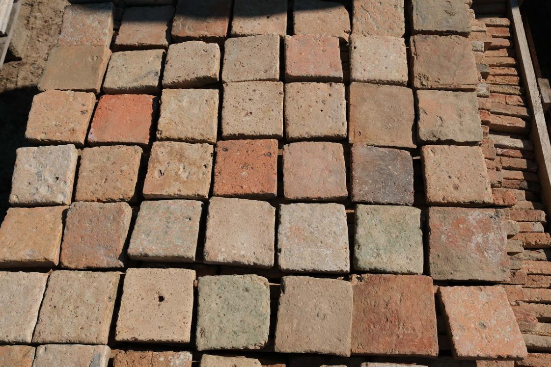 Terres cuites anciennes rectangles - mallon feuillet ancien XVIIIe XIXe