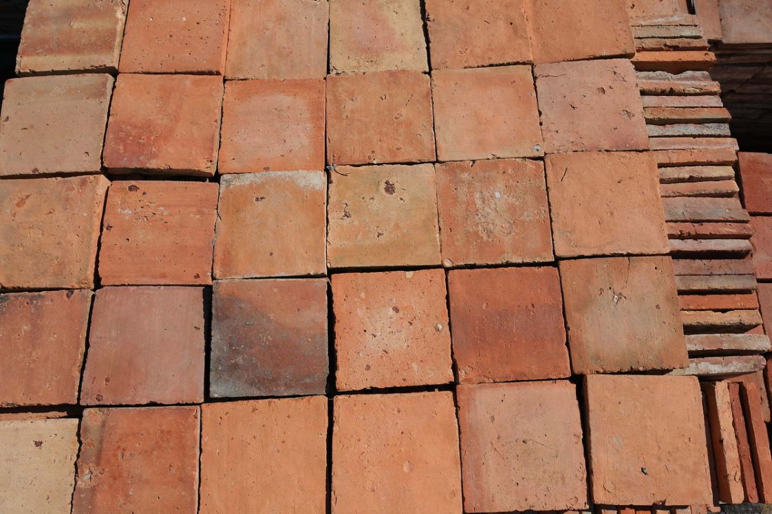 Terres cuites anciennes rectangles - mallon feuillet ancien XVIIIe XIXe