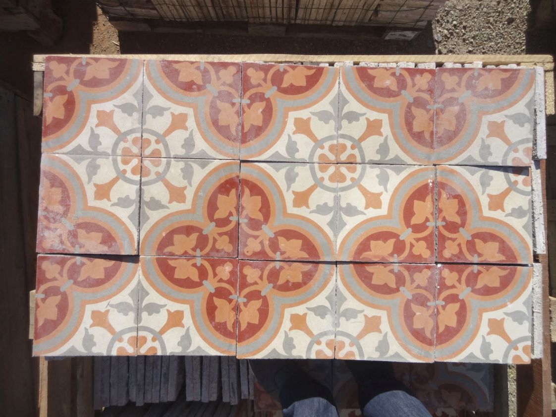 carreaux de ciment anciens - Rosace Forgée - rouge orange gris