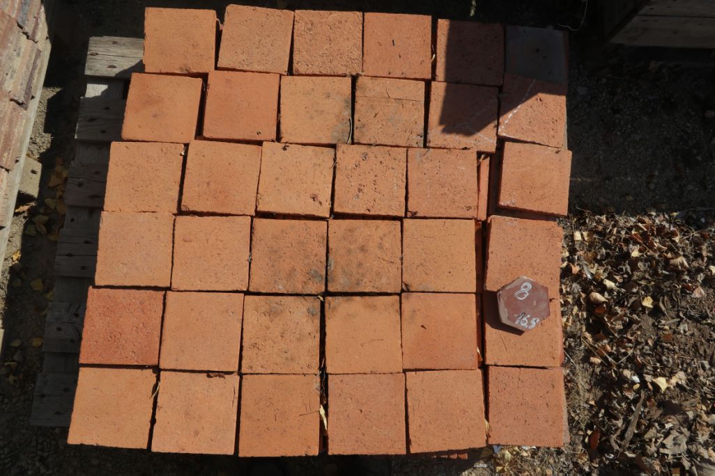 Terre cuite ancienne carrée orange - carrelage de Bourgogne XIXe orange