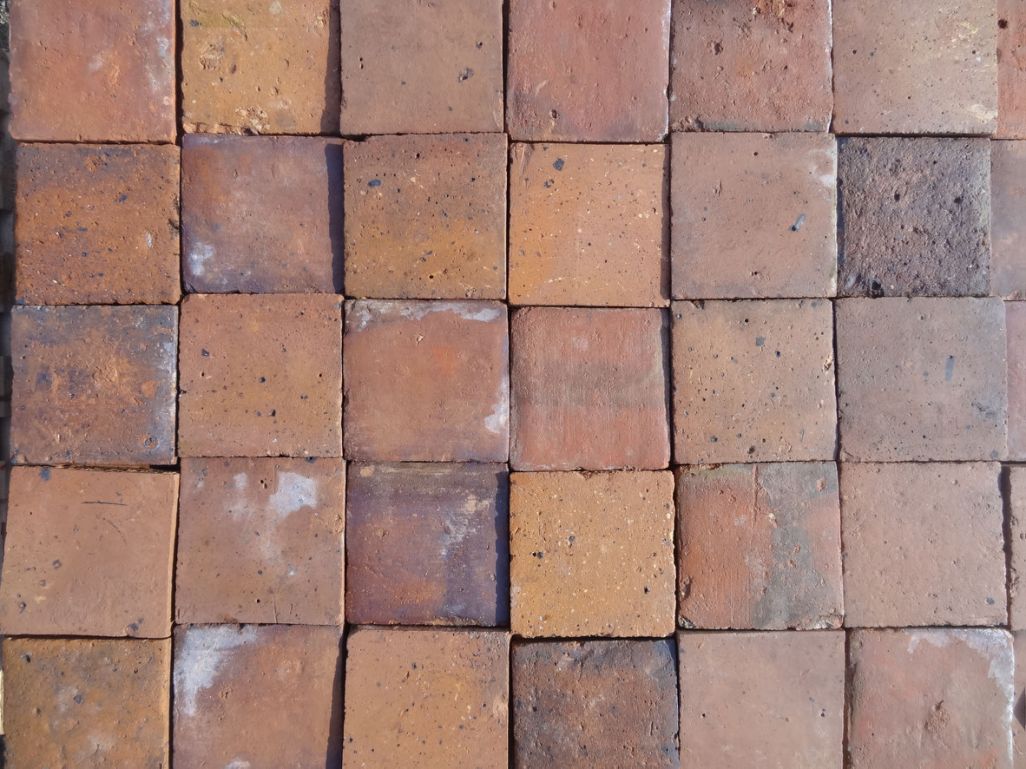 Terre cuite ancienne carrée orange - carrelage de Bourgogne XVIIIe XIXe s.