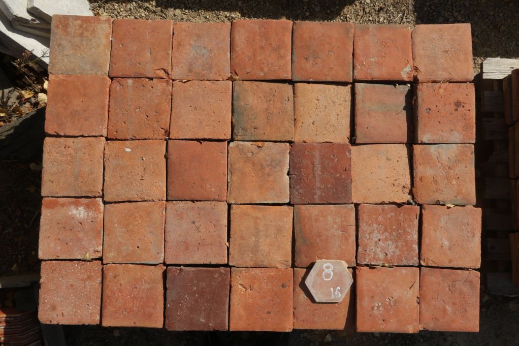 Terre cuite ancienne carrée orange - carrelage de Bourgogne XIXe