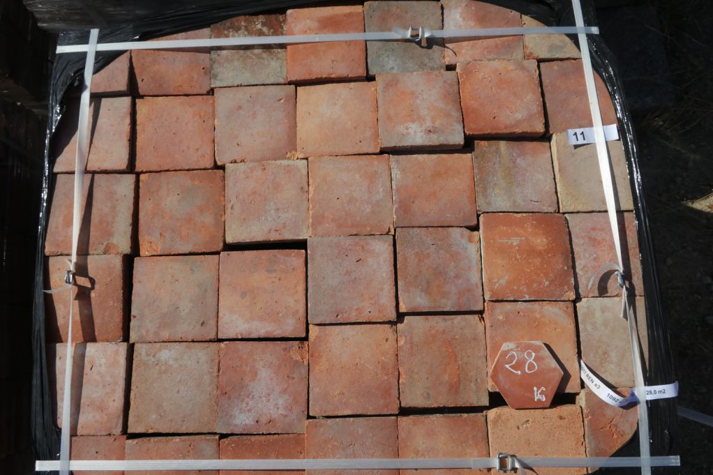Terre cuite ancienne carrée orange - carrelage de Bourgogne XVIIIe orange