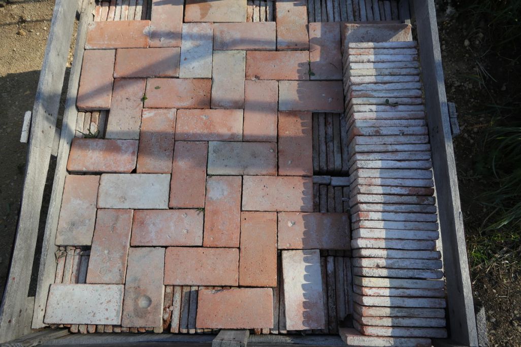 Terres cuites anciennes rectangles orange - mallon feuillet ancien XVIIIe XIXe