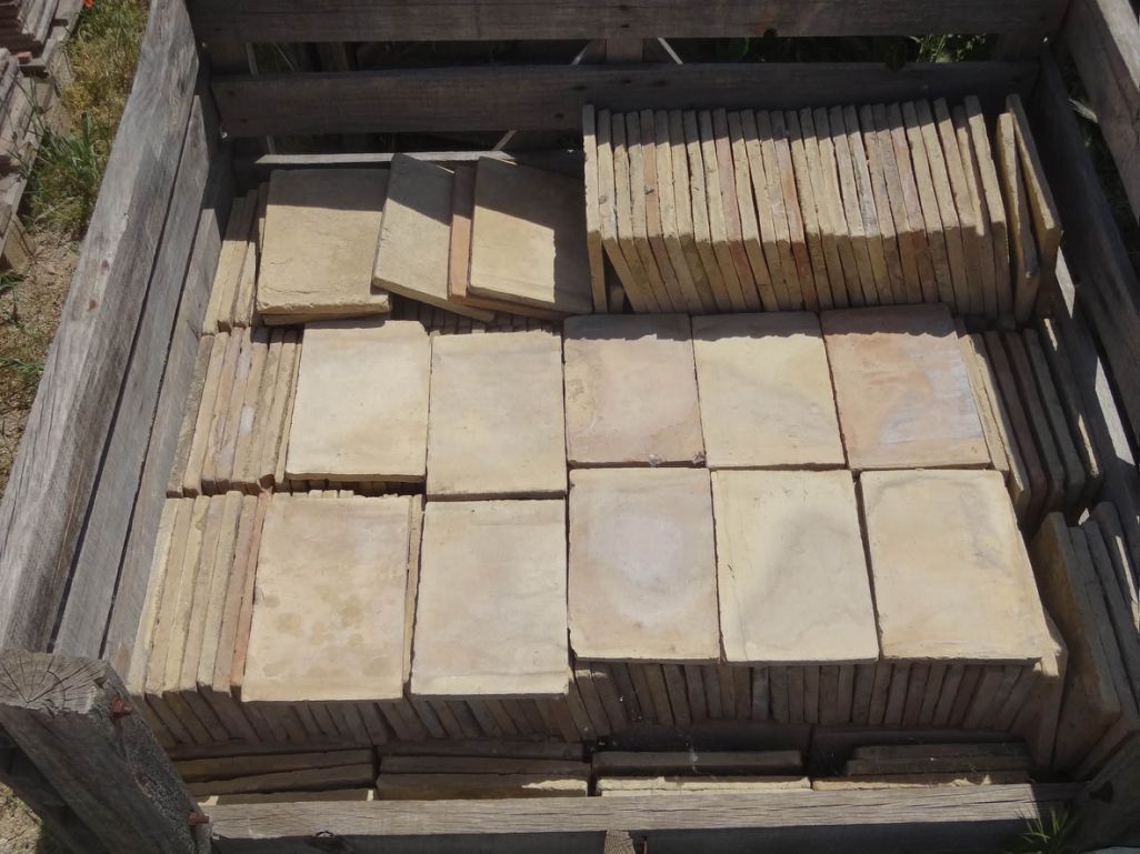 Terres cuites anciennes rectangles panaché clair paille - mallon feuillet ancien du Languedoc XVIIIe XIXe
